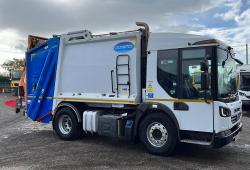 Dennis Elite 6 18t Narrow 4x2 Split Lift