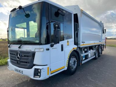 Mercedes Econic 26t 6x2 Rear Steer