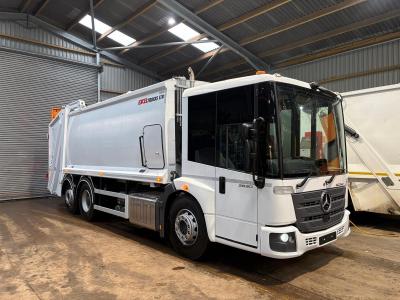Mercedes Econic 26t 6x2 Rear Steer