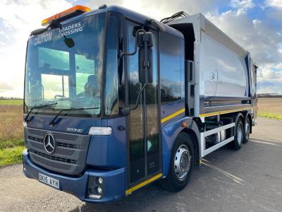 Mercedes Econic 26t 6x2 Rear Steer