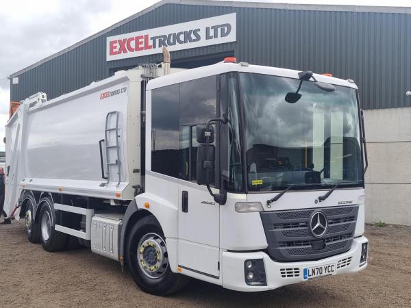 Mercedes Econic 26t 6x2 Rear Steer