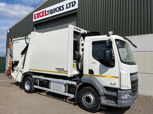 DAF LF220