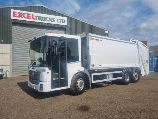 Mercedes Econic 26t 6x2 Rear Steer